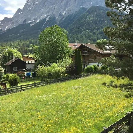 Guest house Holzereck - Zweibettzimmer Ehrwald