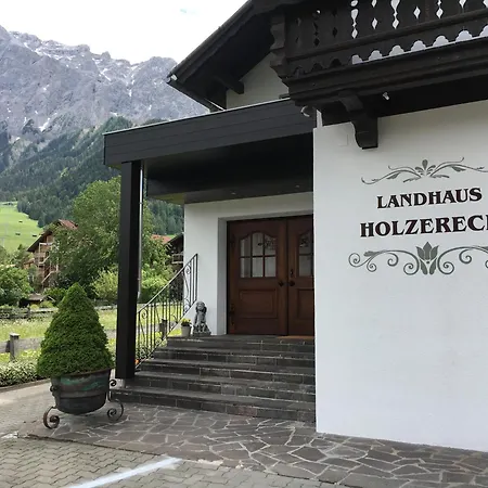 Holzereck - Zweibettzimmer Konukevi